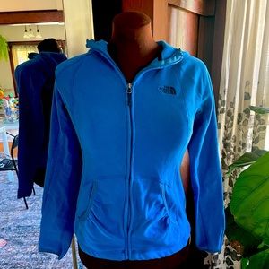 🏔️NorthFace Full-Zip Jacket in True Medium Blue🏔️